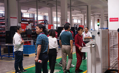 阿里巴巴集团厨房大家电负责人子谡一行到访佳歌集团，共探智慧工厂与家电产业数字化新未来